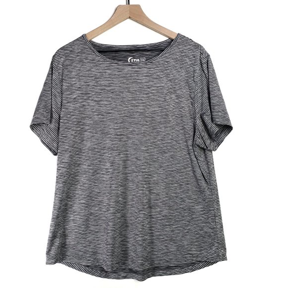 ZYIA Fitted Black and Gray Short Sleeve Tee - Picture 3 of 7